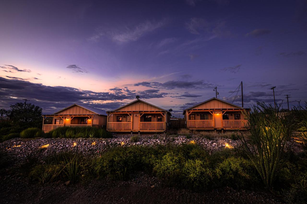 -Pet Friendly- Miners Cabin #5 -Two Double Beds - Private Balcony Tombstone Exterior foto